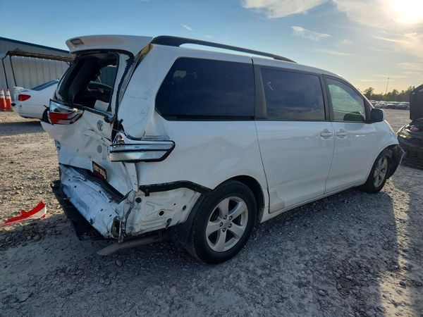 2017 TOYOTA SIENNA LE Mobility/LE — PSRA