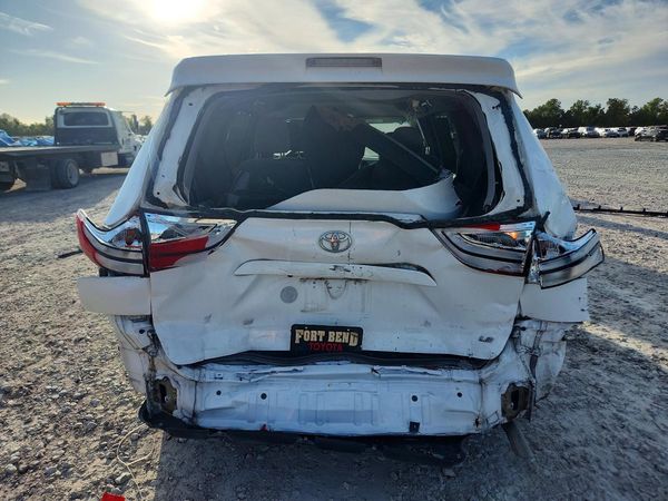 2017 TOYOTA SIENNA LE Mobility/LE — DIRR