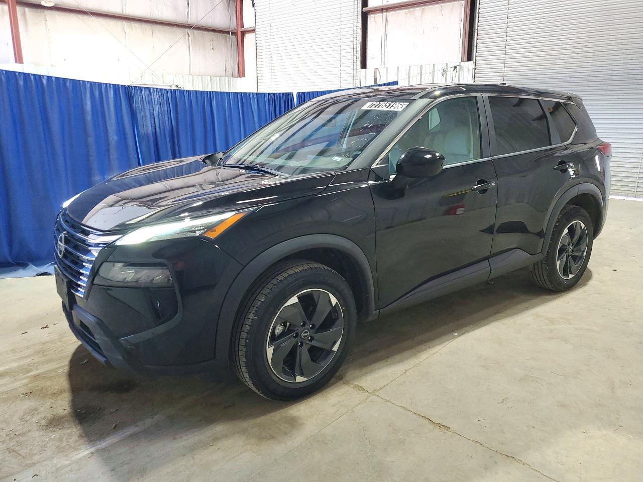 2025 NISSAN ROGUE SV — Front 3/4