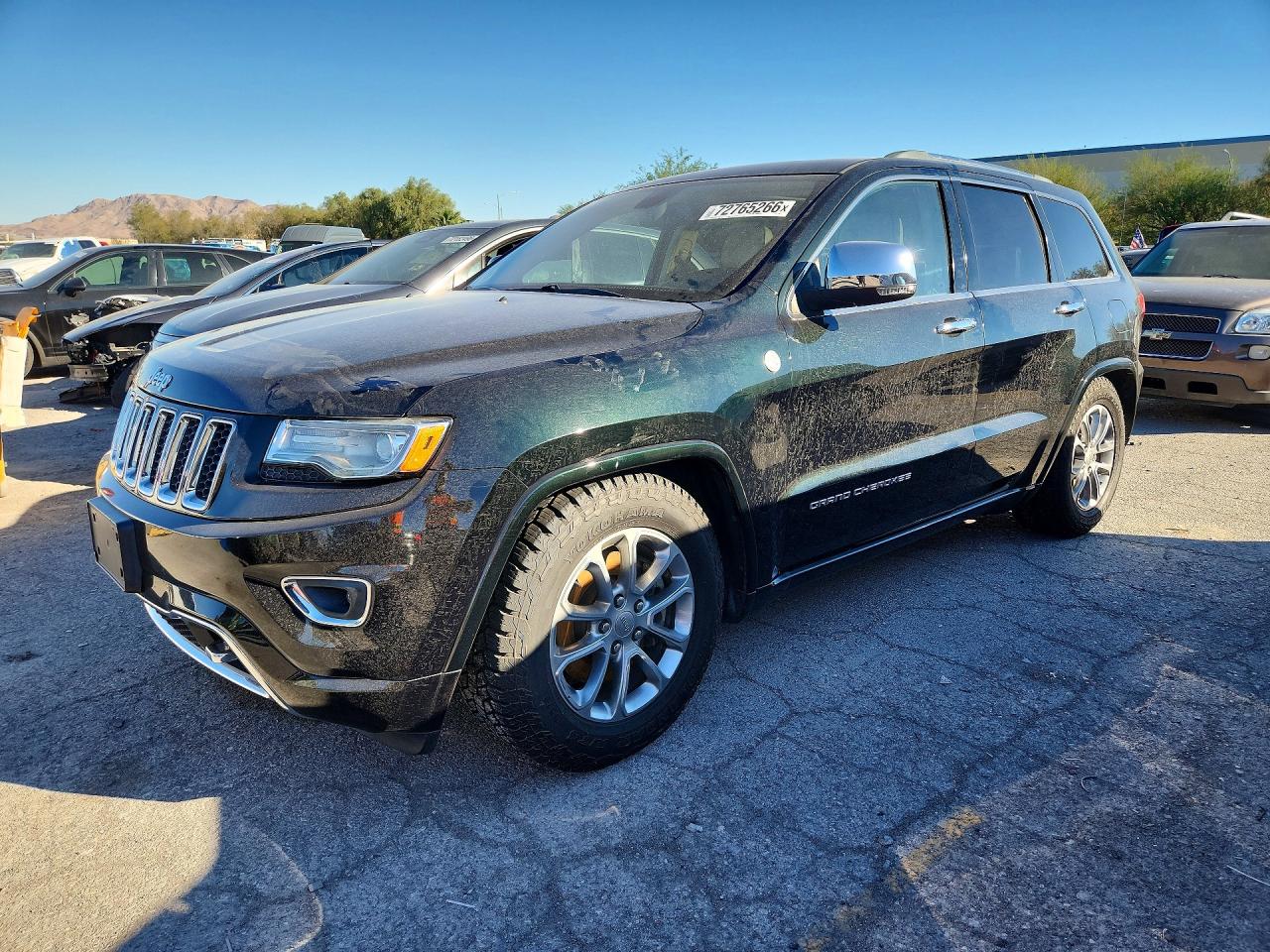 2015 JEEP CHEROKEE Overland — Front 3/4