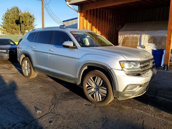 2018 VOLKSWAGEN ATLAS 4Motion SEL Premium — Passenger 3/4