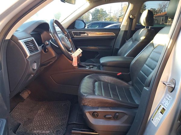 2018 VOLKSWAGEN ATLAS 4Motion SEL Premium — DENT
