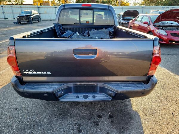 2014 TOYOTA TACOMA Delux Grade — DIRR