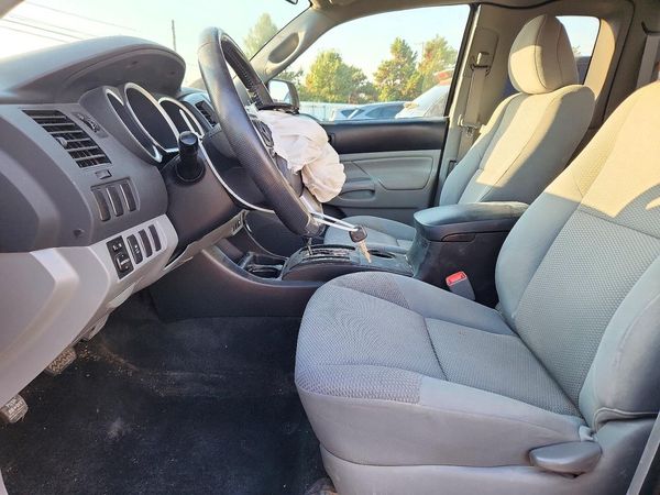 2014 TOYOTA TACOMA Delux Grade — DENT