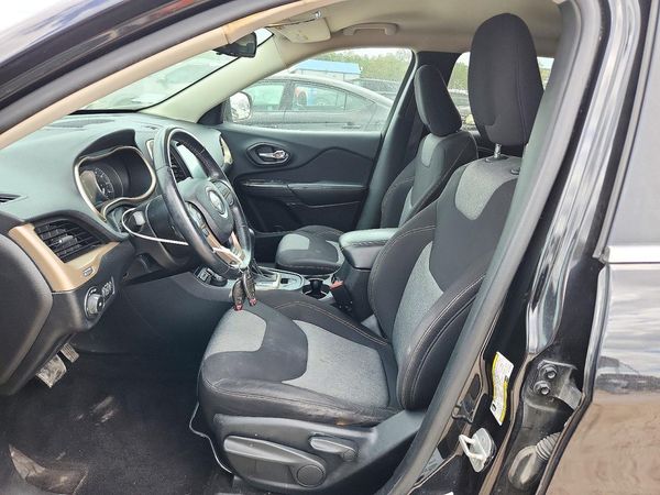 2014 JEEP CHEROKEE Latitude — DENT