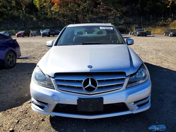 2013 MERCEDES-BENZ C C300 — DIRF