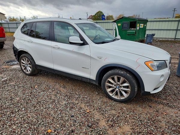 2014 BMW X3 xDrive28i — Passenger 3/4
