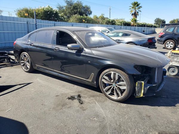 2019 BMW M760 xDrive — Passenger 3/4