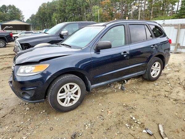 2012 HYUNDAI SANTA FE GL(Middle-low ) — Front 3/4