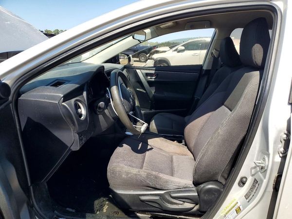 2017 TOYOTA COROLLA — DENT