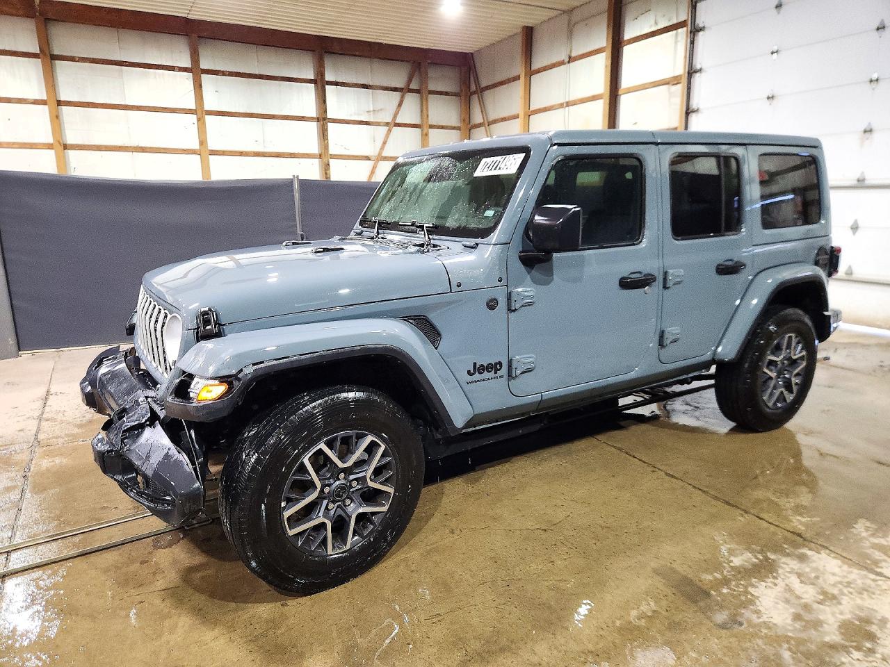 2026 JEEP WRANGLER Sahara — Front 3/4