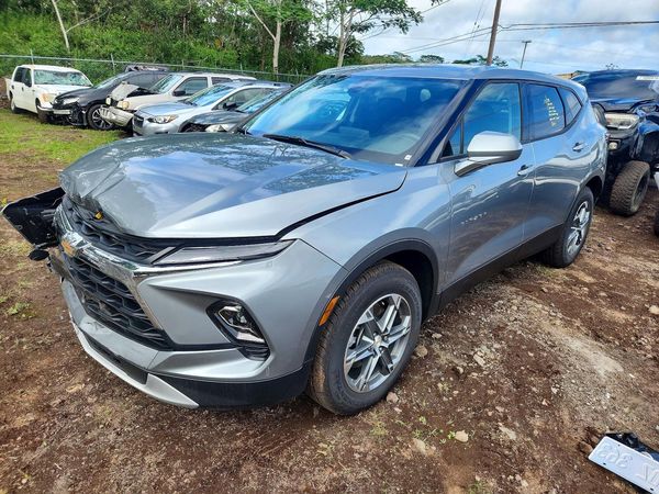2026 CHEVROLET BLAZER 2LT — Front 3/4