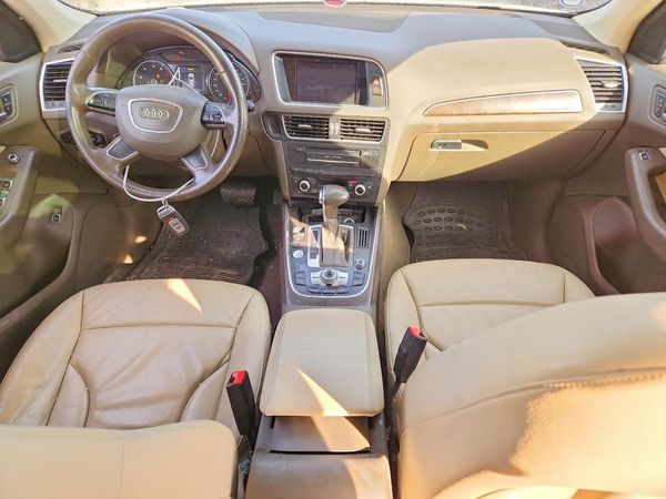 2017 AUDI Q5 quattro Premium