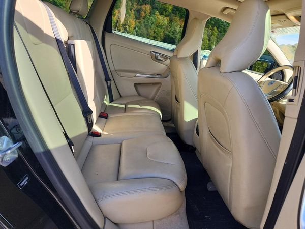 2016 VOLVO XC60 — PSRS