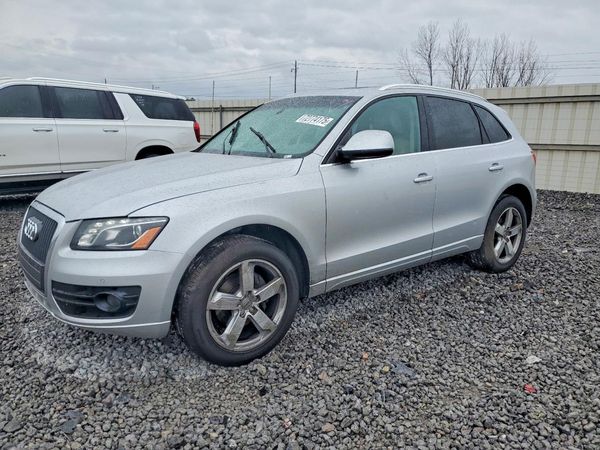 2012 AUDI Q5 Premium Plus