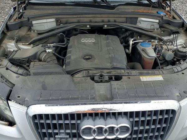 2012 AUDI Q5 Premium Plus