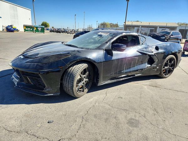 2021 CHEVROLET CORVETTE Preferred 2LT — Front 3/4
