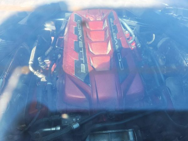 2021 CHEVROLET CORVETTE Preferred 2LT — Engine bay