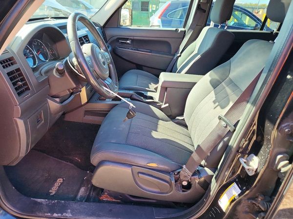 2012 JEEP LIBERTY Sport — DENT