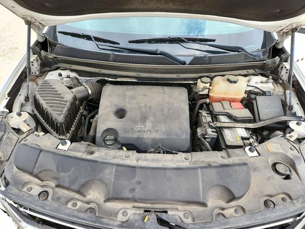 2019 CHEVROLET TRAVERSE Premier — Engine bay