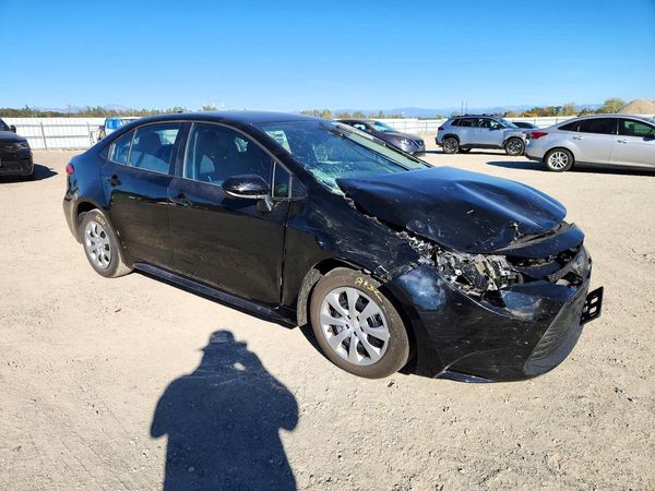 2026 TOYOTA COROLLA LE — Passenger 3/4