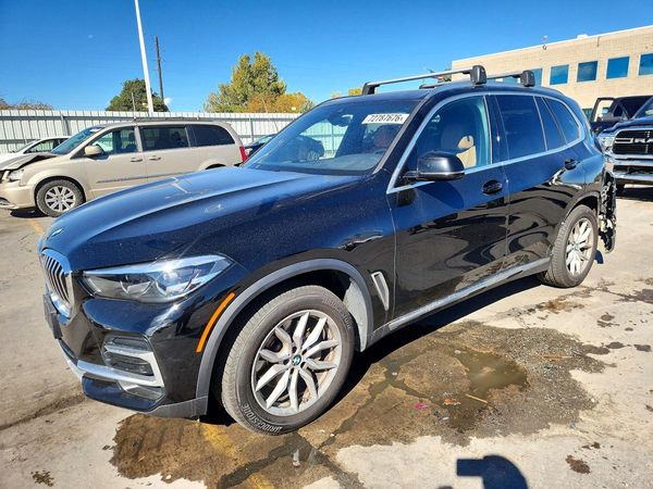 2023 BMW X5 xDrive40i — Front 3/4