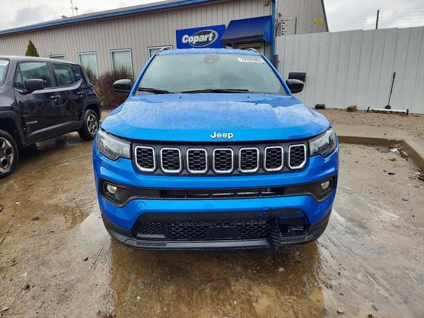 2025 JEEP COMPASS North, Latitude