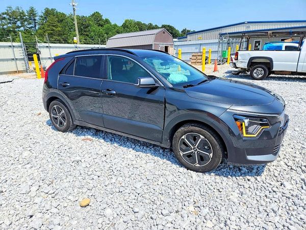 2023 KIA NIRO — Passenger 3/4