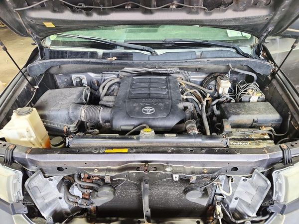 2012 TOYOTA TUNDRA SR5 — Engine bay