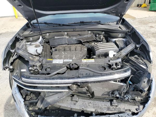 2026 VOLKSWAGEN ATLAS 4Motion SE — Engine bay