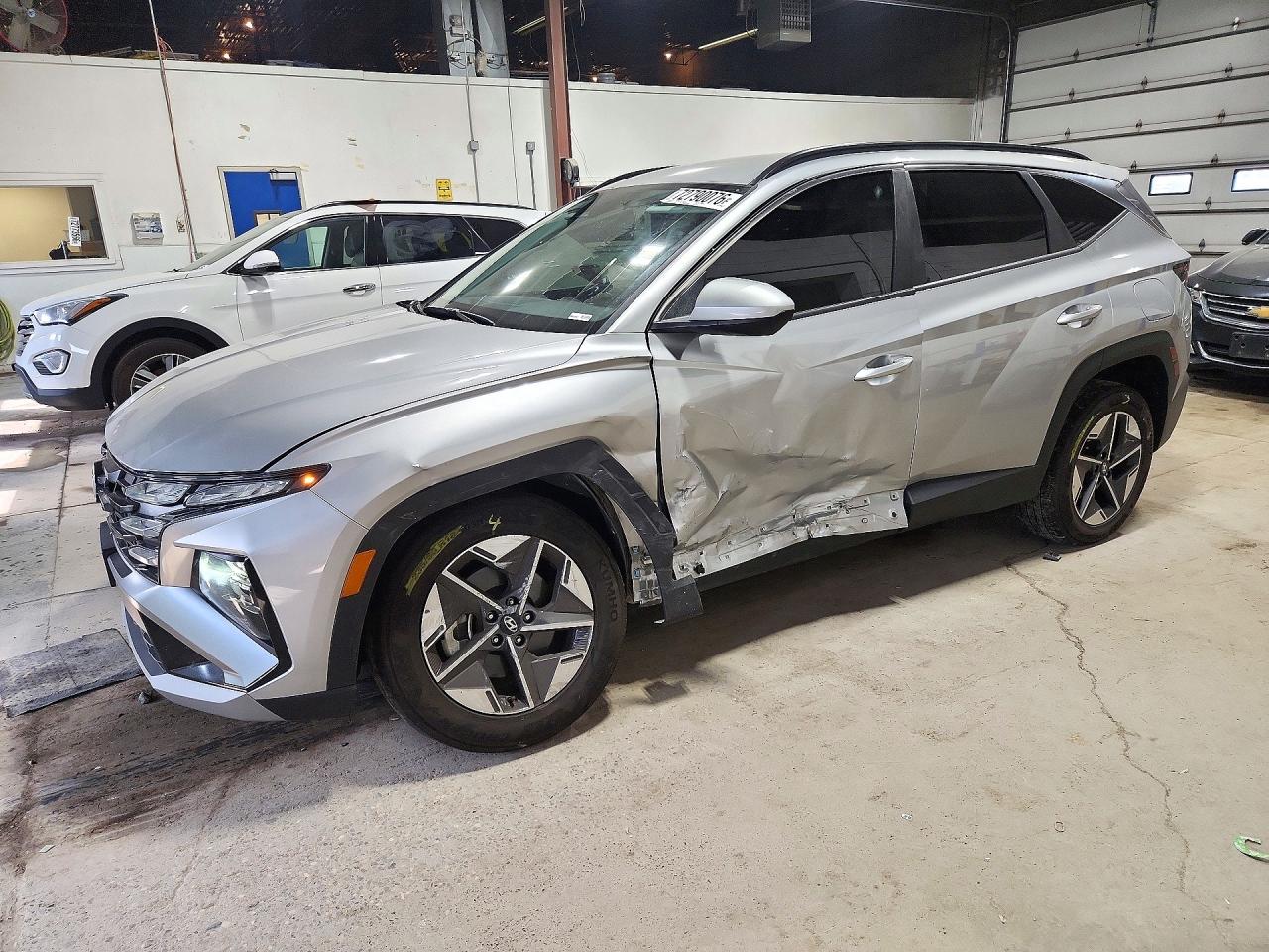 2025 HYUNDAI TUCSON SEL — Front 3/4