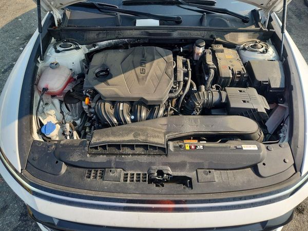 2025 HYUNDAI SONATA — Engine bay