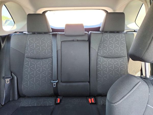 2021 TOYOTA RAV4 XLE HV — SUVN