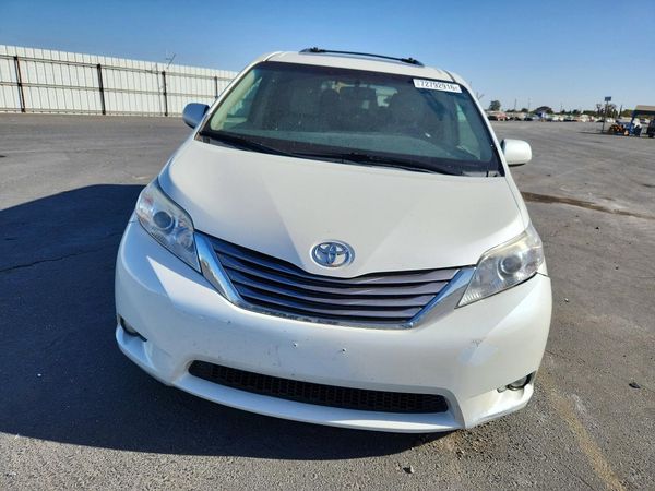 2017 TOYOTA SIENNA — DIRF