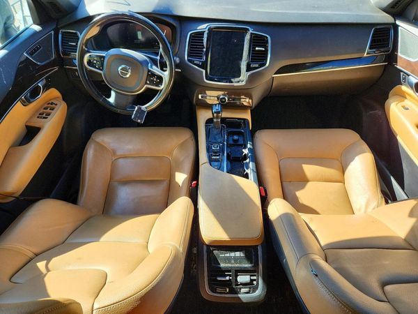 2018 VOLVO XC90 Momentum — CKPT