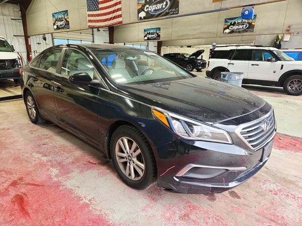 2017 HYUNDAI SONATA SE, Eco — Passenger 3/4