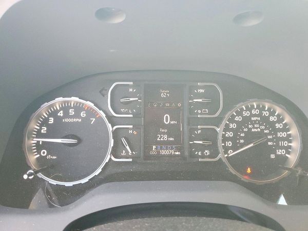 2018 TOYOTA TUNDRA SR5 — ODOM