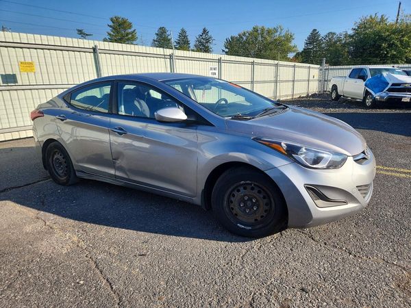2016 HYUNDAI ELANTRA — Passenger 3/4