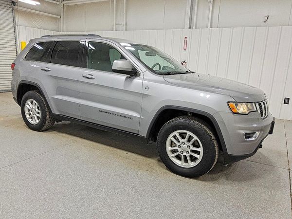 2020 JEEP GRAND CHEROKEE Laredo