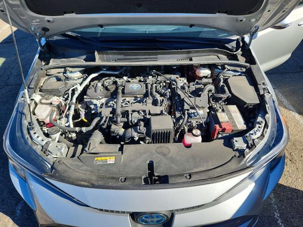 2024 TOYOTA COROLLA — Engine bay