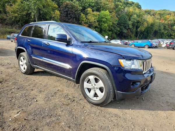 2013 JEEP GRAND CHER OKEE LAREDO 4X4 — Passenger 3/4