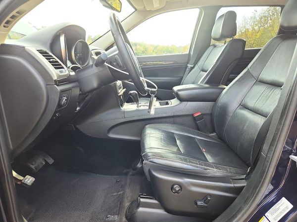 2013 JEEP GRAND CHER OKEE LAREDO 4X4 — DENT