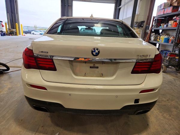 2013 BMW 750 — DIRR