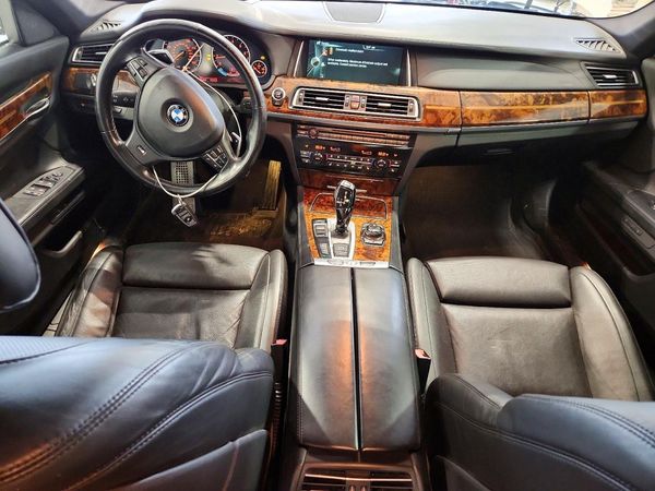 2013 BMW 750 — CKPT