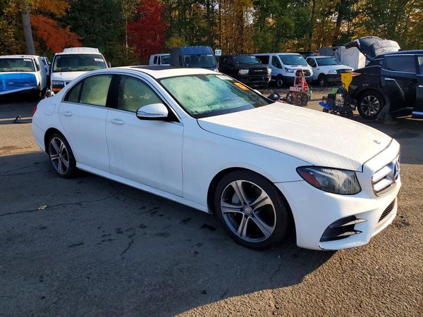 2017 MERCEDES-BENZ E E300 — Passenger 3/4