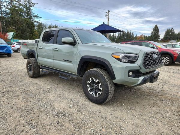 2022 TOYOTA TACOMA SR5 — Passenger 3/4