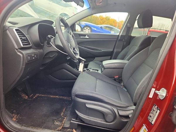 2020 HYUNDAI TUCSON SE — DENT