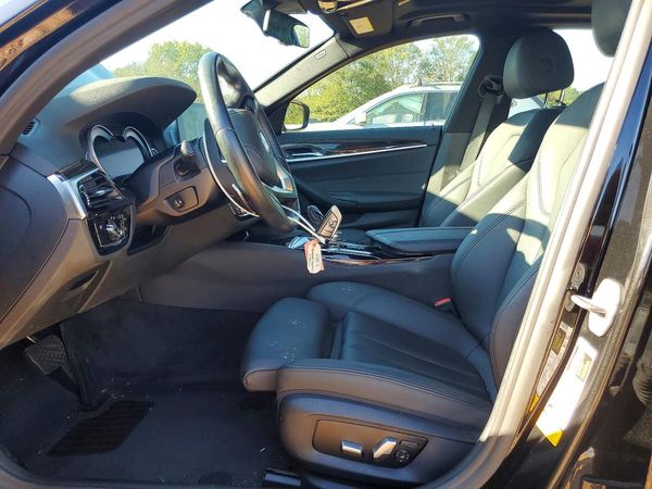 2018 BMW 5 SERIES — DENT
