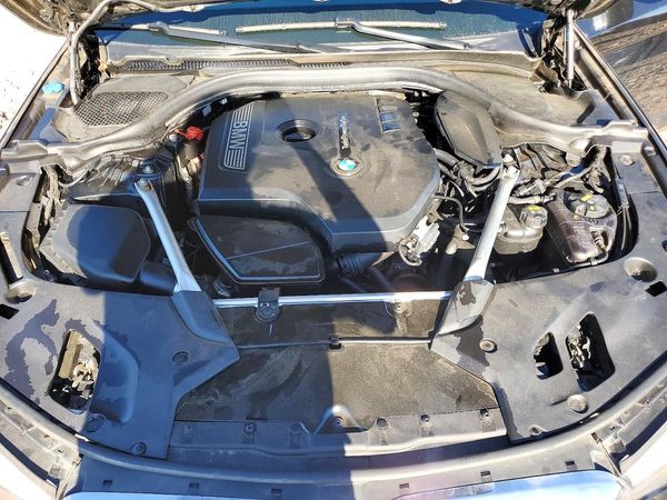 2018 BMW 5 SERIES — Engine bay