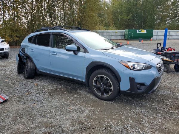 2021 SUBARU CROSSTREK Premium+ES+BSD — Passenger 3/4